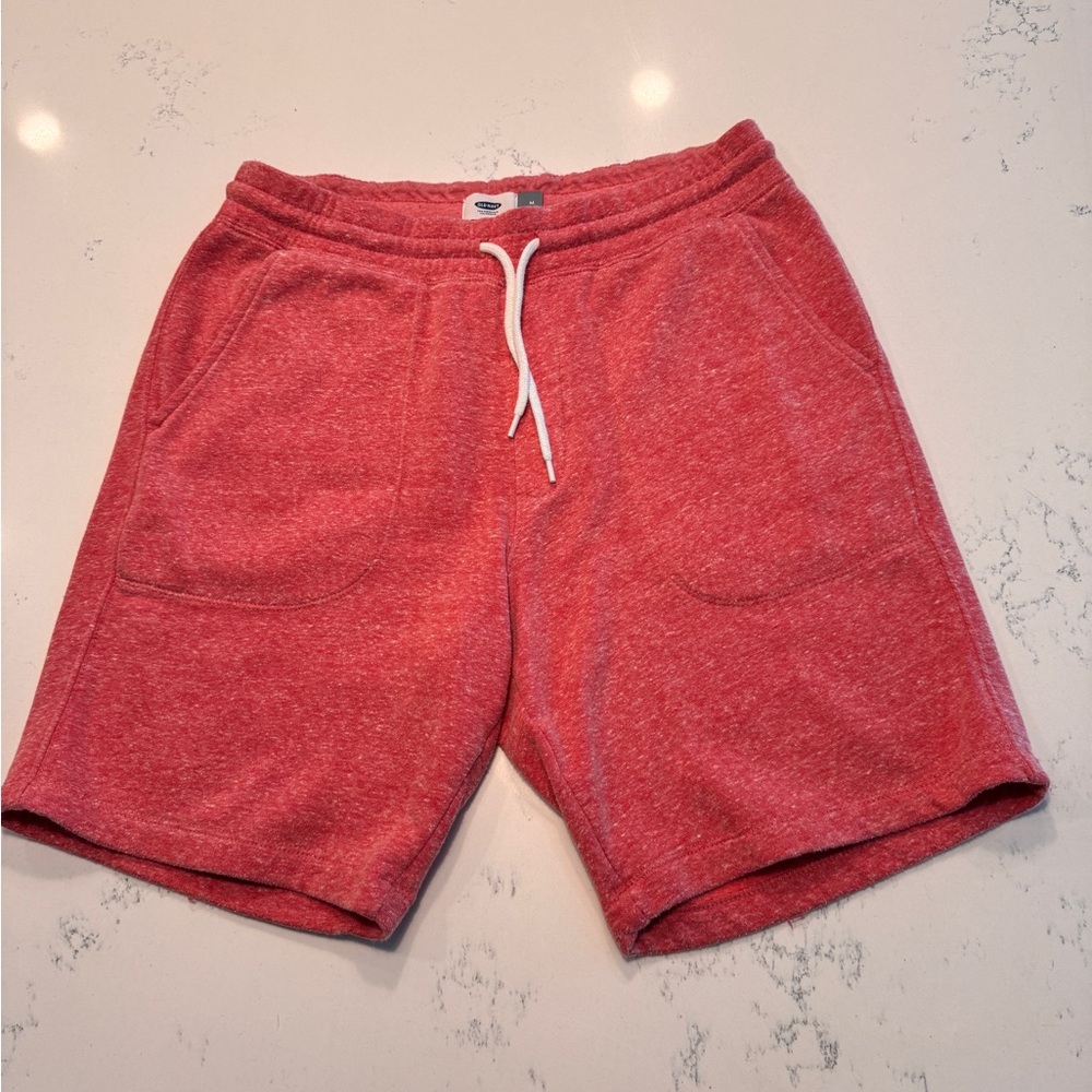 Red heathered sweatshorts.
